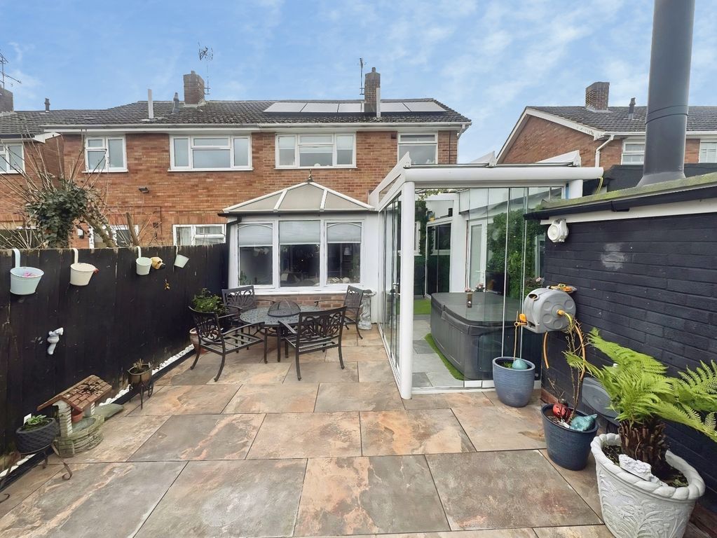 Property photo 2 of 20 Garden