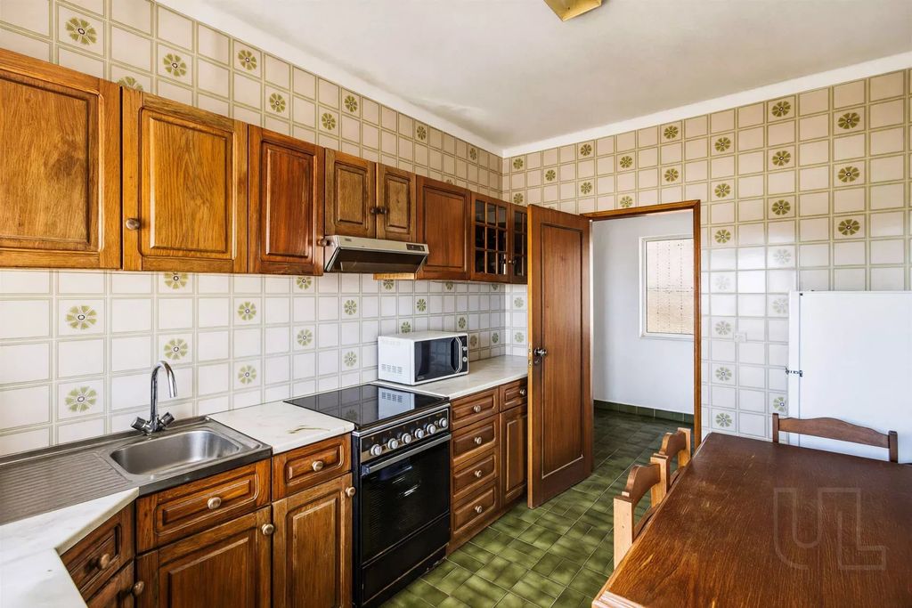 Property photo 3 of 66