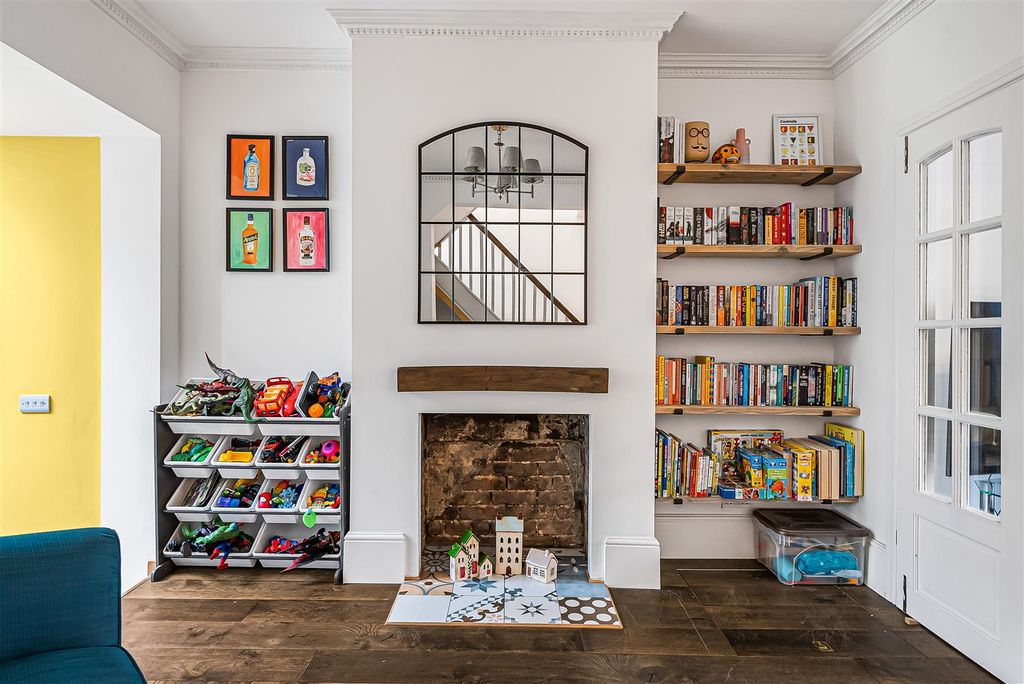 Property photo 3 of 23 8_70967.Jpg