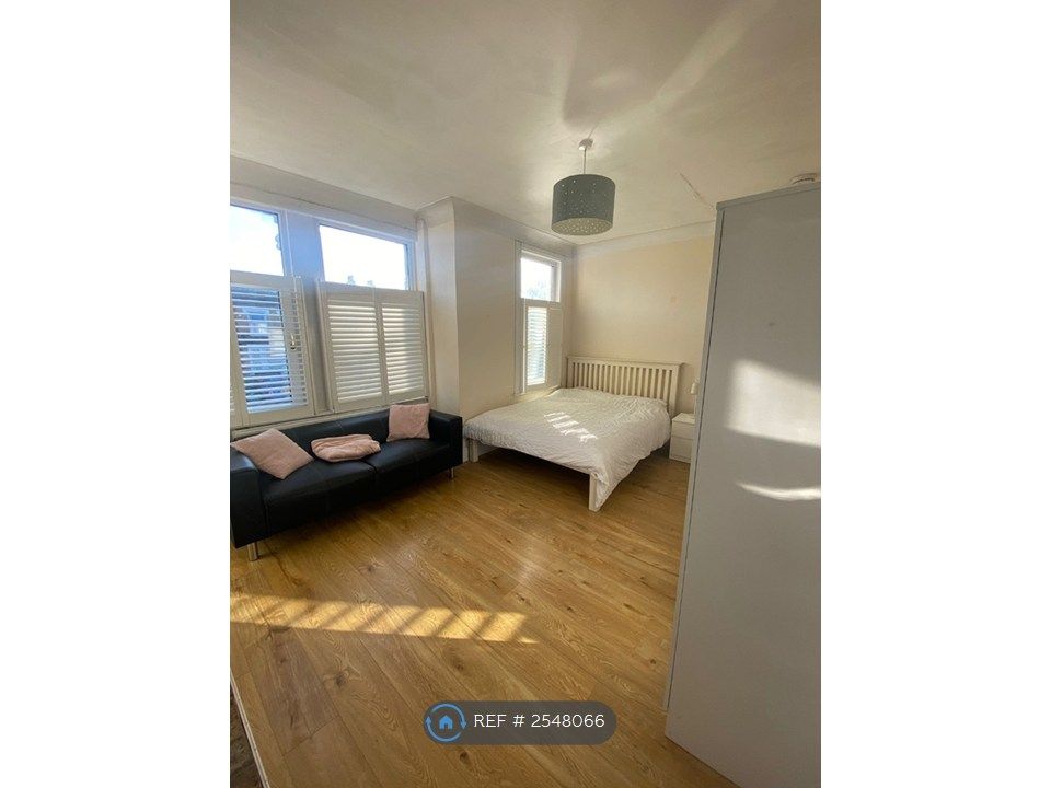 Property photo 3 of 3