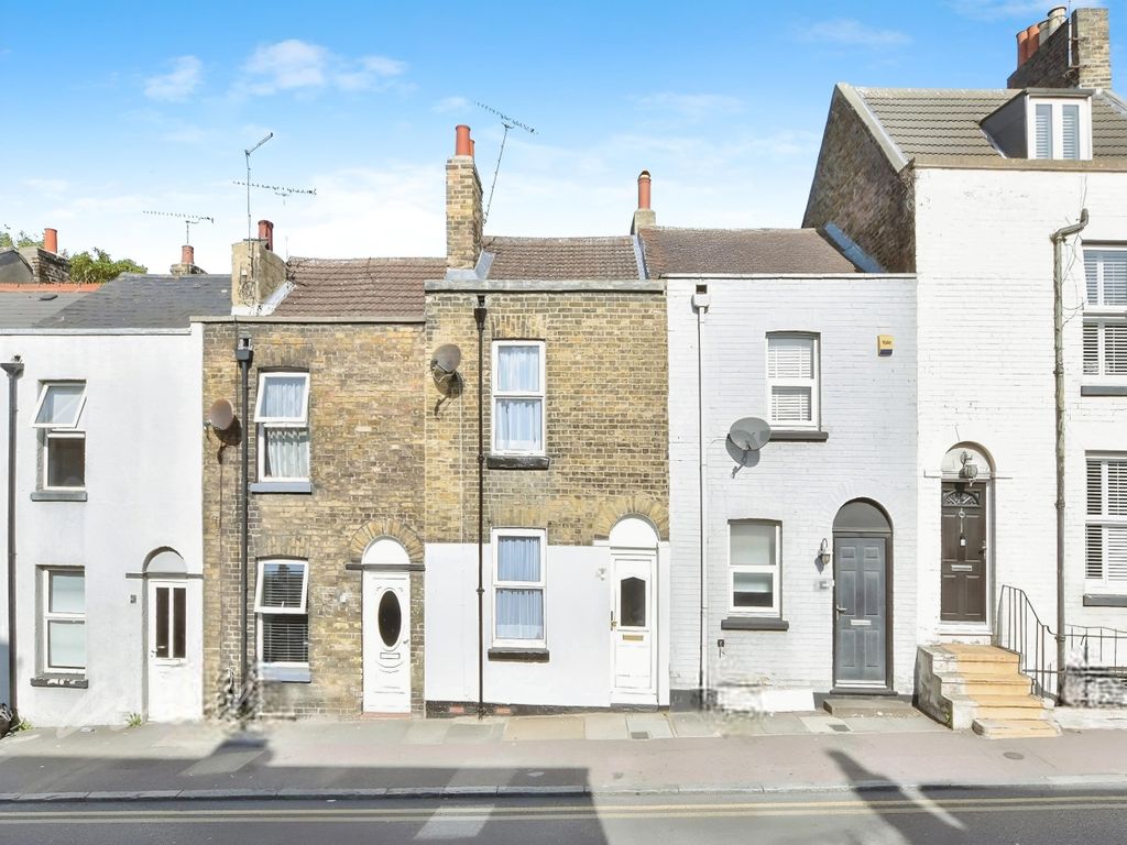 Property photo 1 of 8 Hereson Road Main...