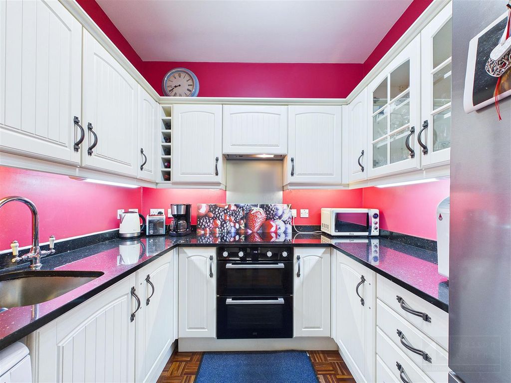 Property photo 2 of 17 Kitchen
