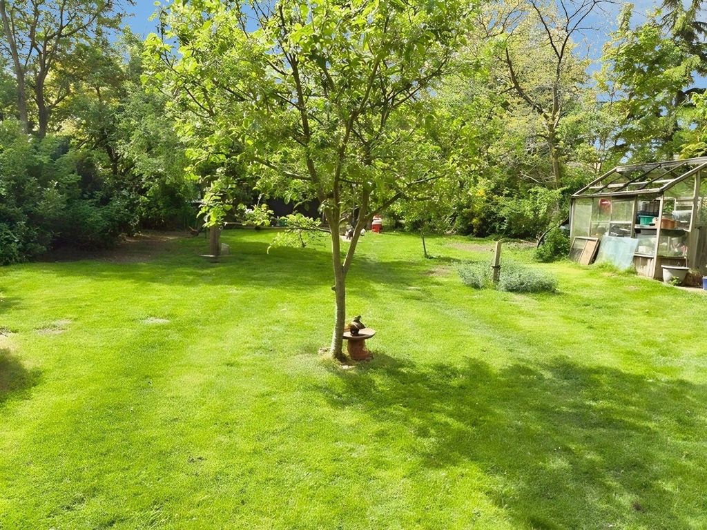 Property photo 3 of 20
