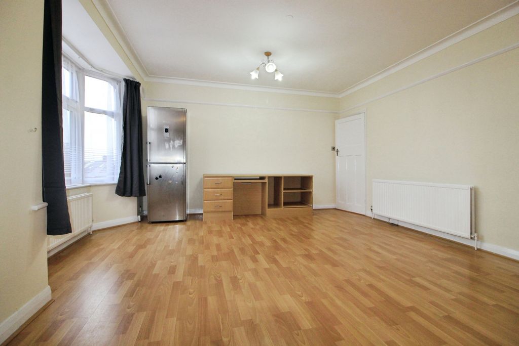 Property photo 3 of 15 Gallery