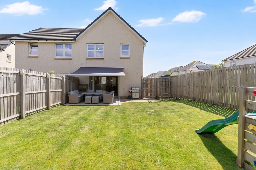 Property photo 3 of 36 Rear Garden
