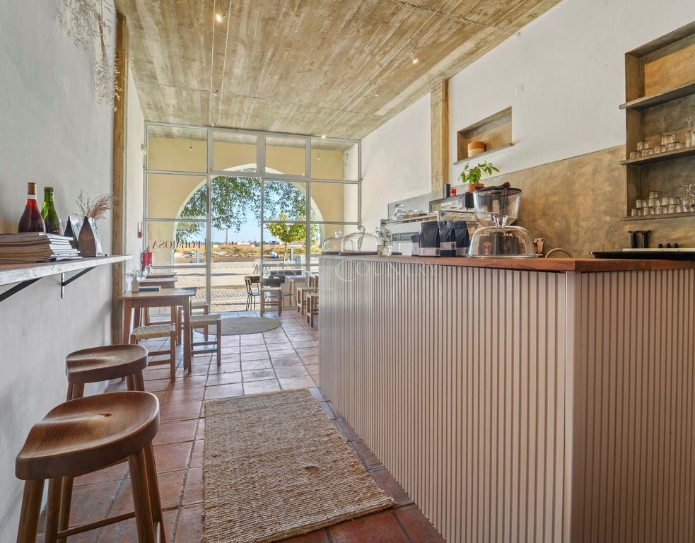 Property photo 1 of 30