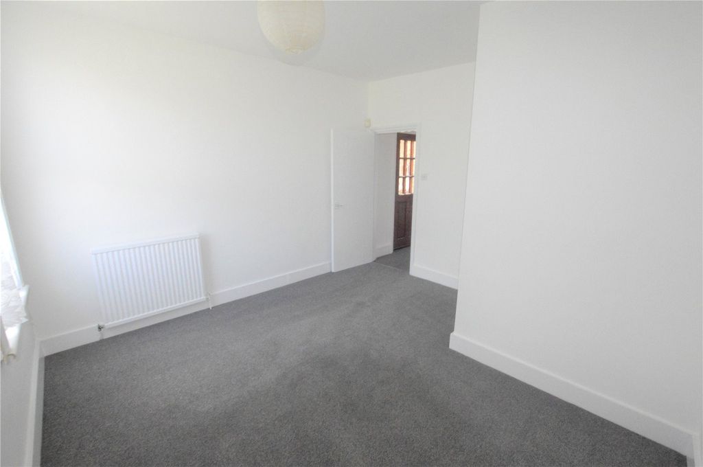 Property photo 3 of 12 Picture No. 19