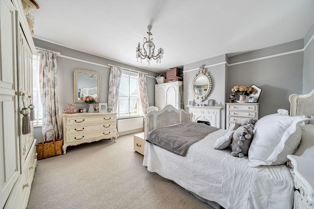 Property photo 2 of 15 Bedroom Two