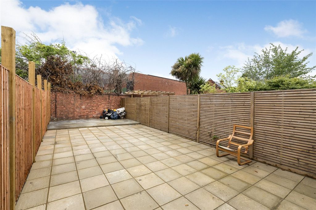 Property photo 3 of 20 Picture No. 25