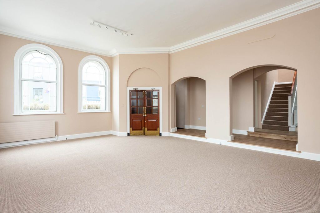 Property photo 3 of 31 <Alttext/>