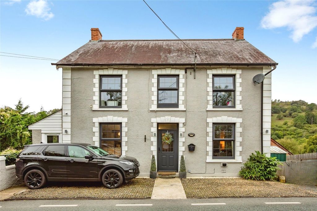 Property photo 1 of 37 Picture No. 46
