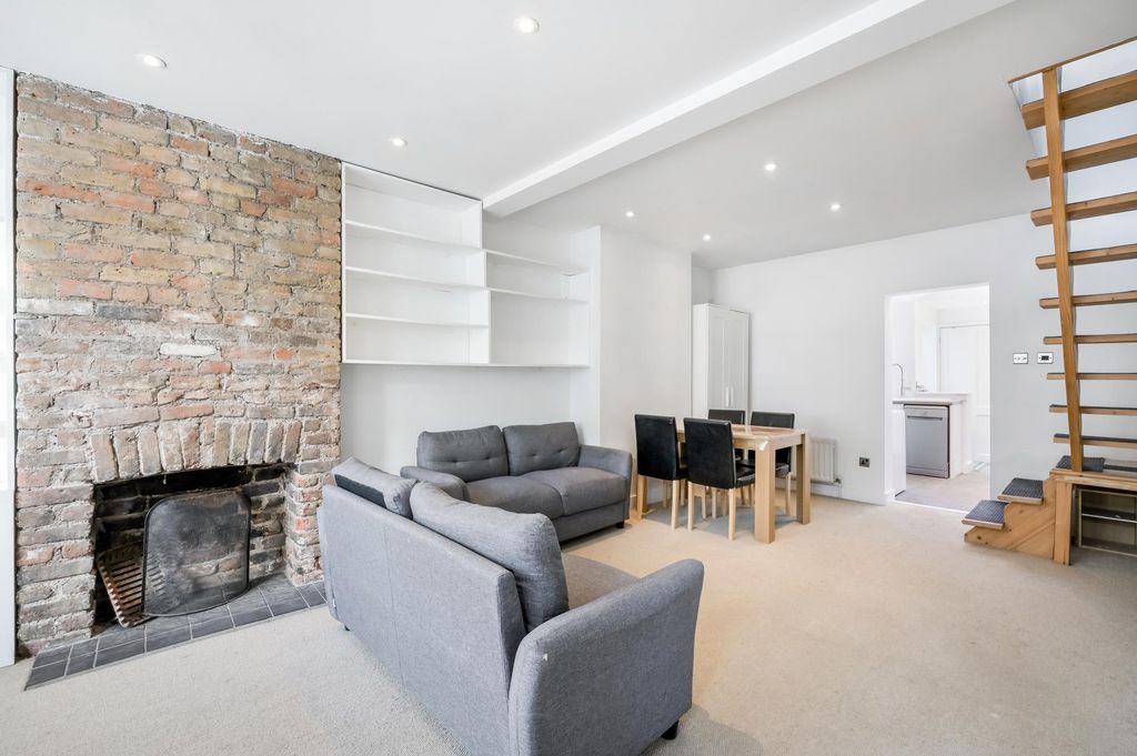 Property photo 2 of 9