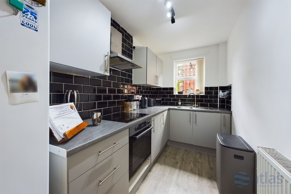 Property photo 2 of 15 Kitchen