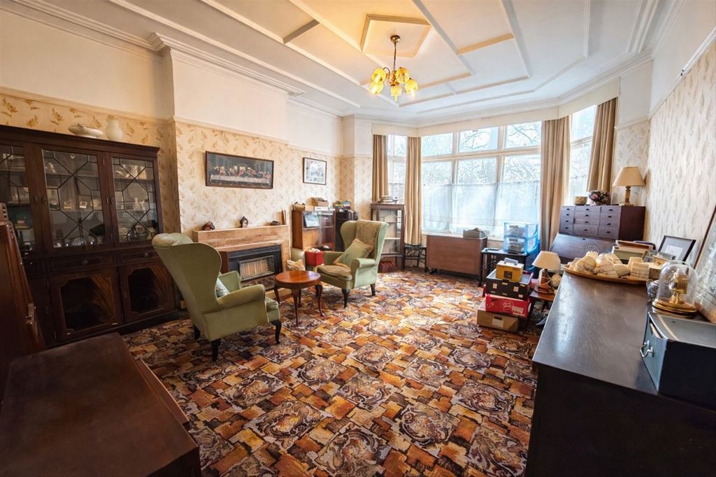 Property photo 2 of 5