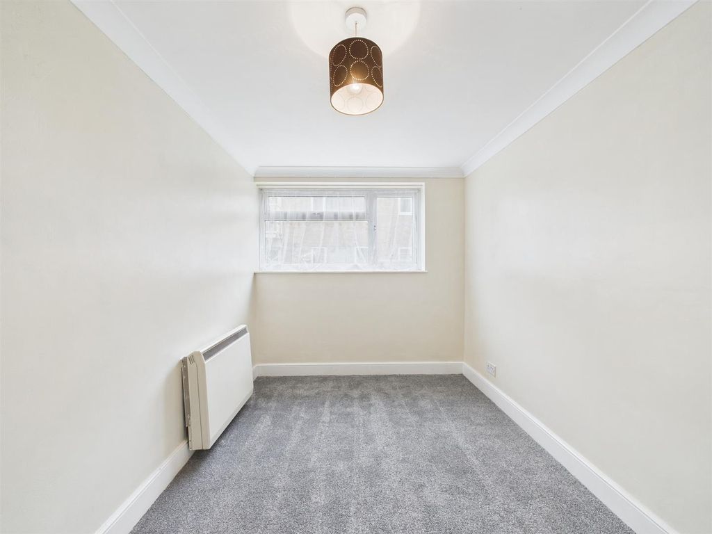 Additional image 7 of 2 bed flat for saleSouth Coast Road, Telscombe Cliffs, Peacehaven BN10
