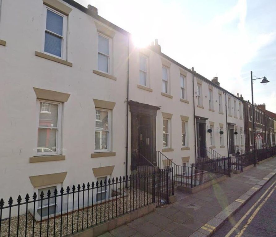 Property photo 1 of 5