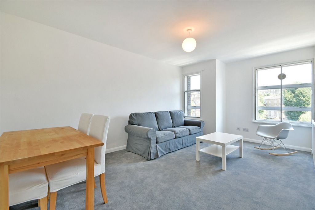 Property photo 1 of 11 Picture No. 24