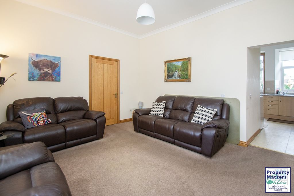 Property photo 2 of 17 Gallery