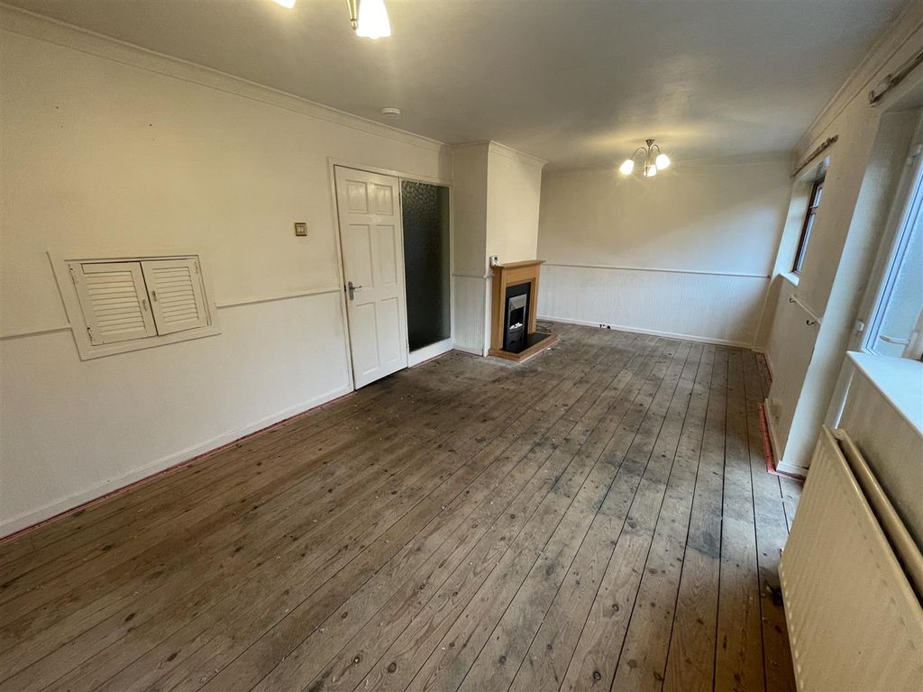 Property photo 2 of 9 32 Shi 8.Jpeg