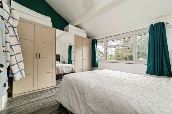 Property photo 3 of 12 Master Bedroom