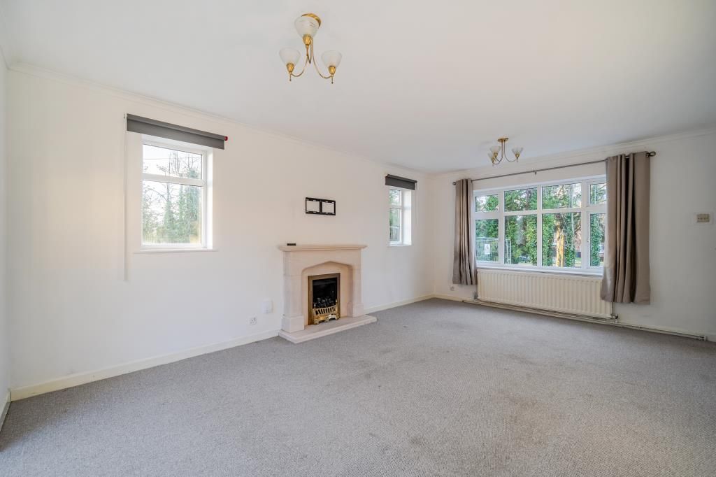 Property photo 2 of 22 Living Area