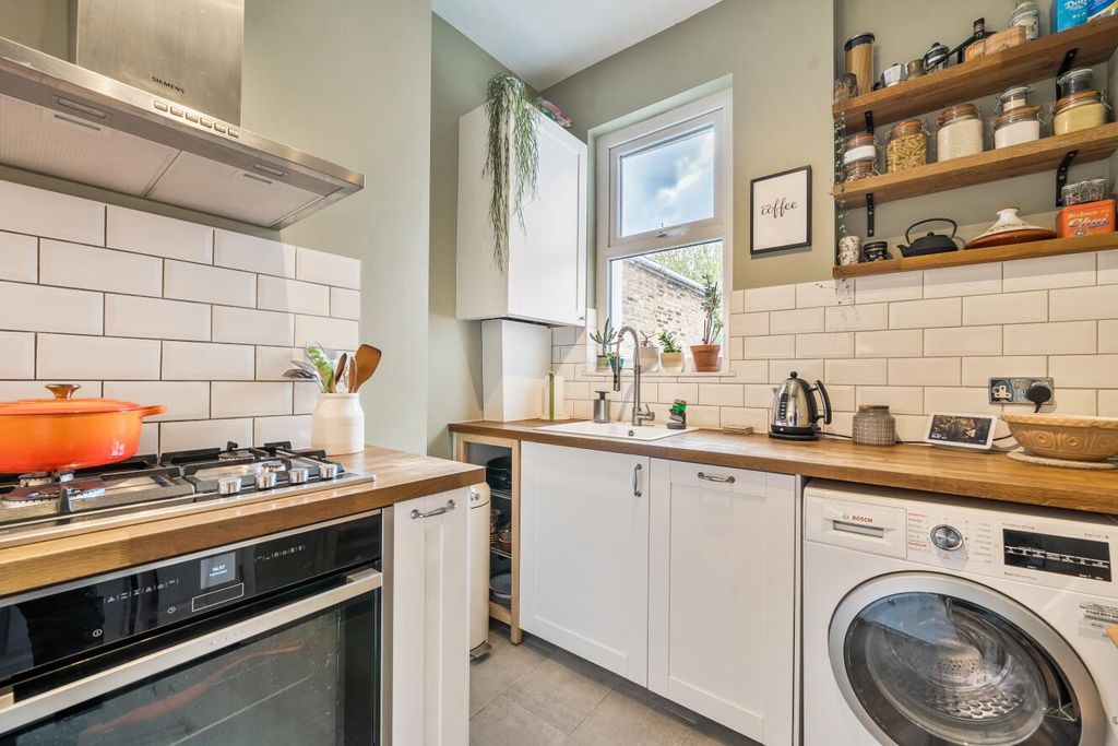 Property photo 3 of 10 Picture 3