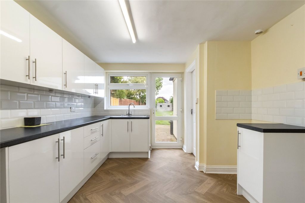 Property photo 2 of 9 Picture No. 05