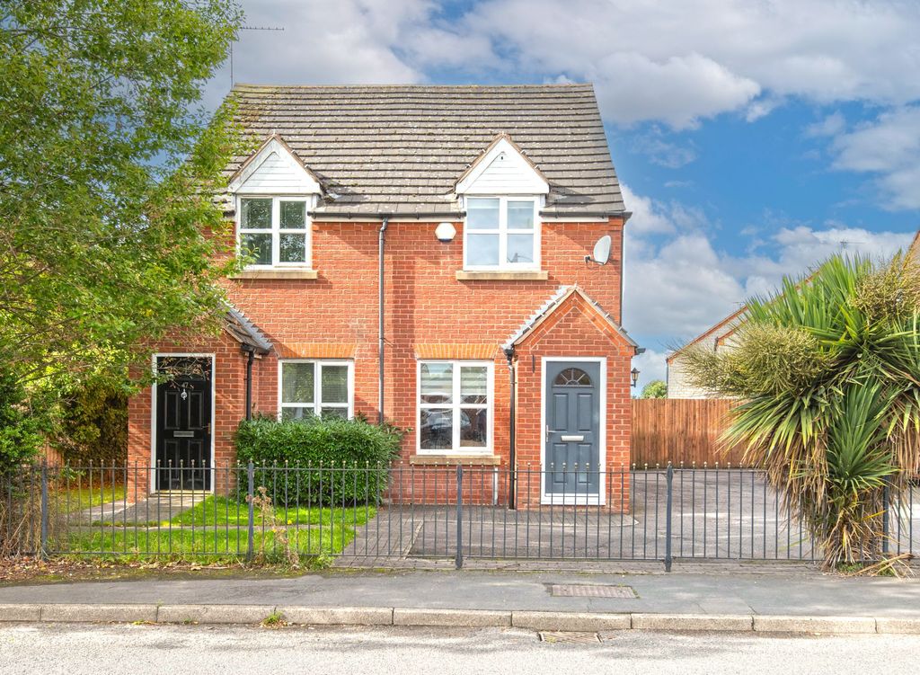 Property photo 1 of 16