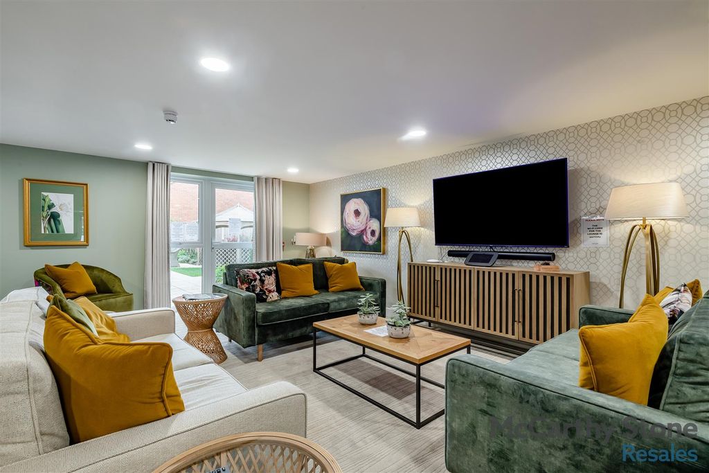 Property photo 1 of 18 8651159-Interior21.Jpg