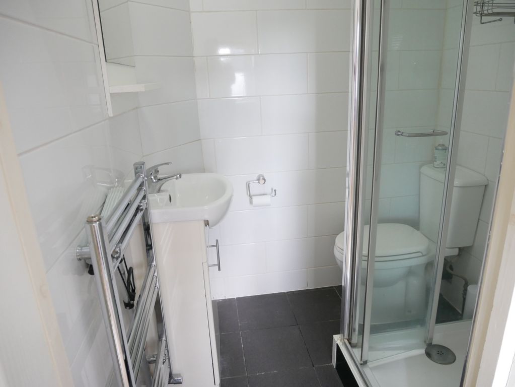 Property photo 2 of 3
