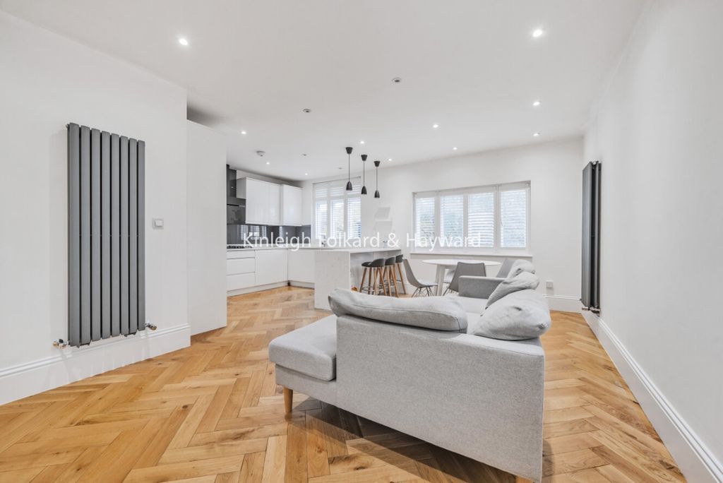 Property photo 3 of 8 725F3664-8B72-4B93-A