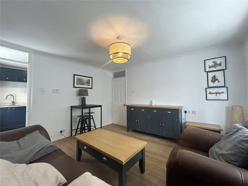 Property photo 3 of 12 Picture No. 09