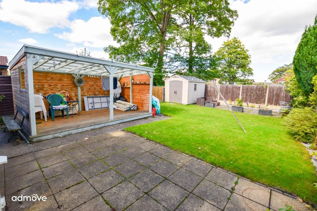 Property photo 2 of 25 Photo 23