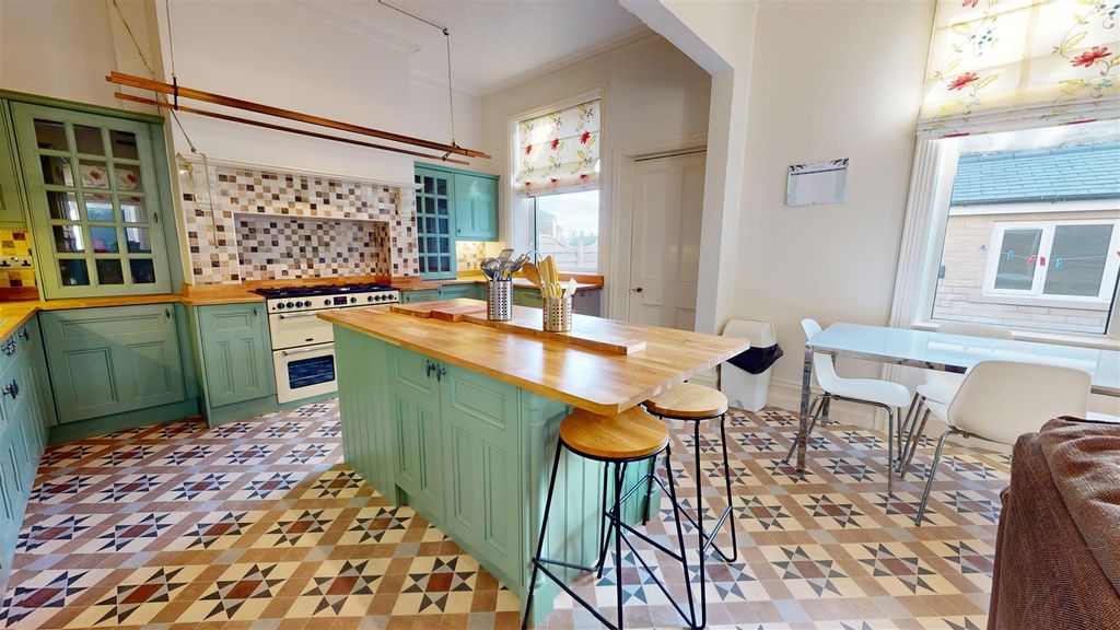 Property photo 3 of 23 Grosvenor-1-Stafford-Parade-11152024_114405.Jpg