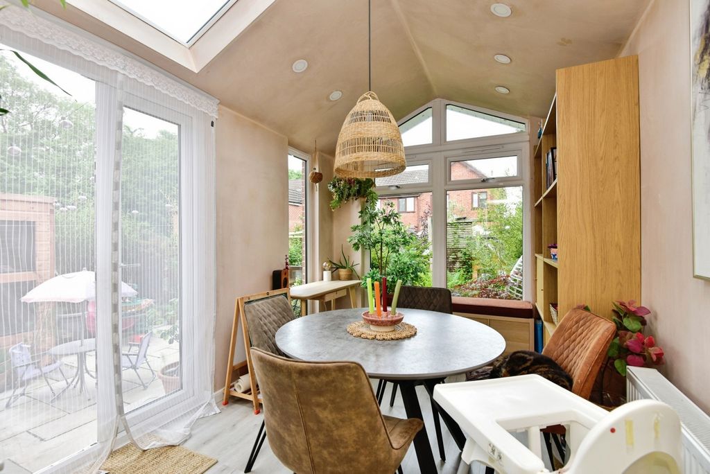 Property photo 3 of 20 Pbox-Img.Jpg