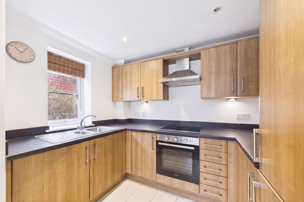 Property photo 2 of 5 Picture No. 09