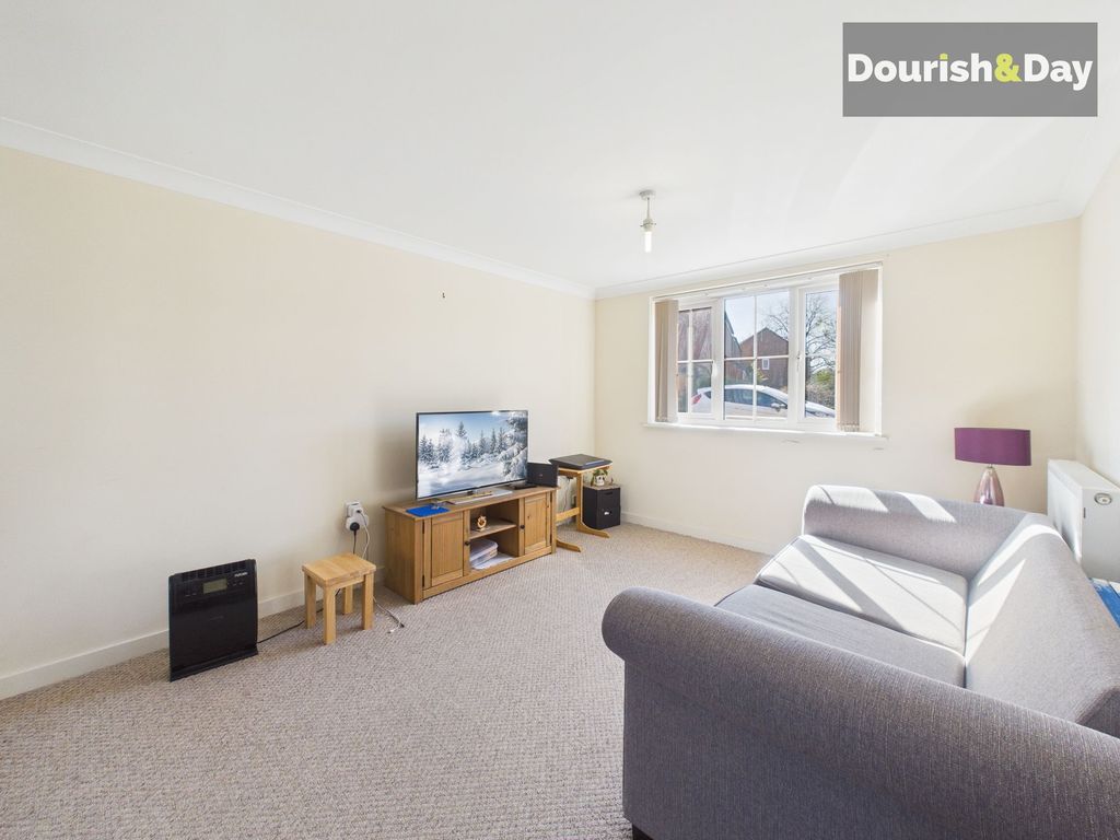 Property photo 3 of 11