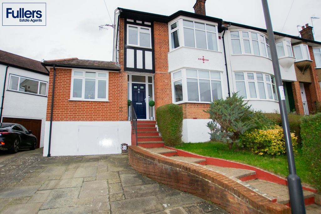 Property photo 1 of 22