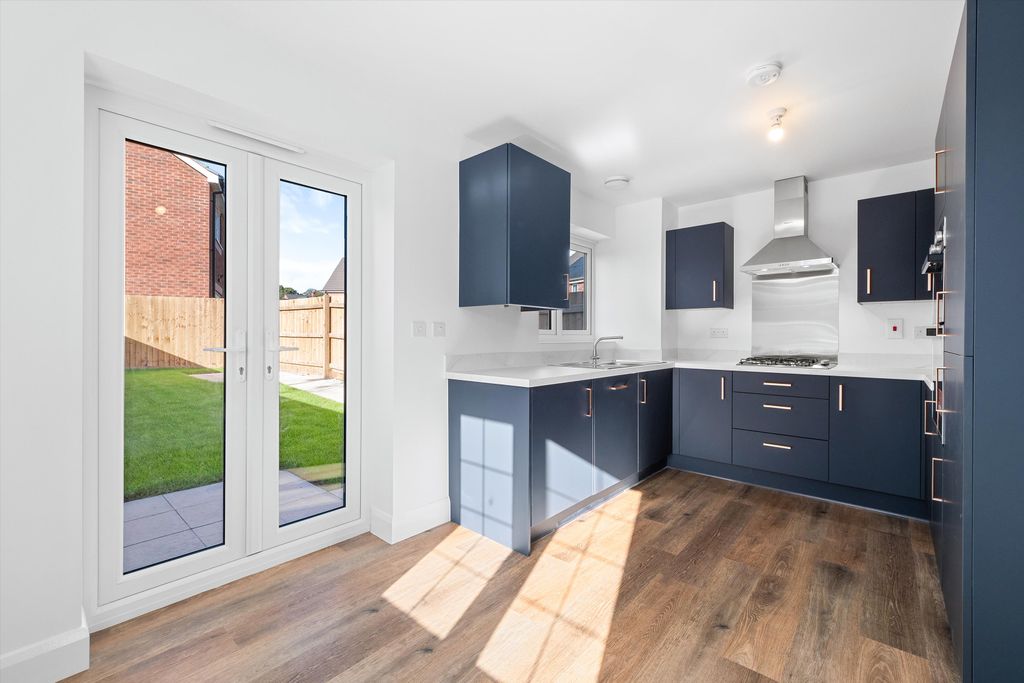 Property photo 2 of 16 Image