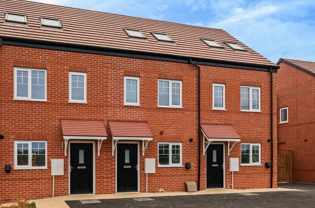 Property photo 1 of 15 1492447-10-6A5603Ded5c7B