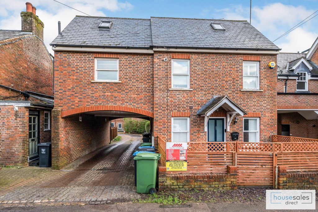 Property photo 1 of 7