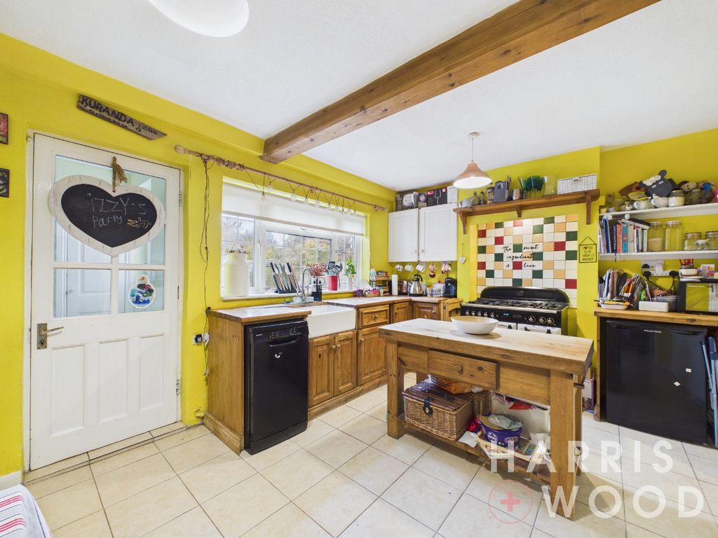 Property photo 2 of 29 4857132