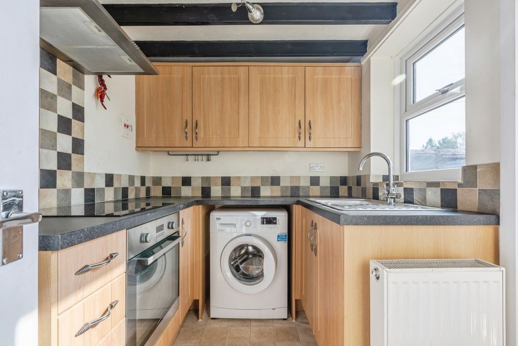 Property photo 3 of 17 Photo