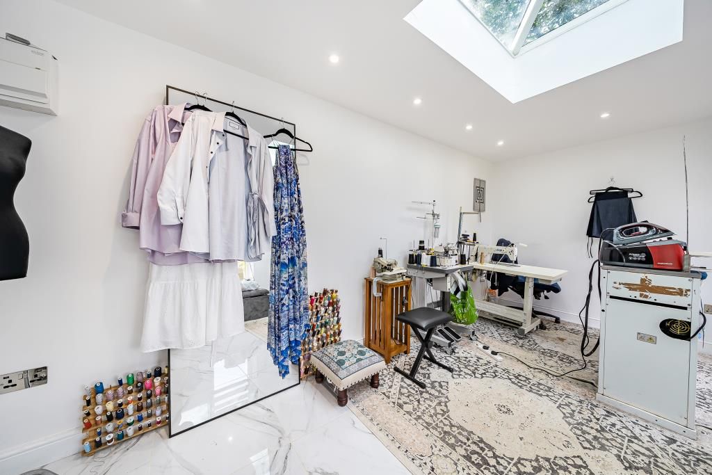 Property photo 3 of 19 Bedroom