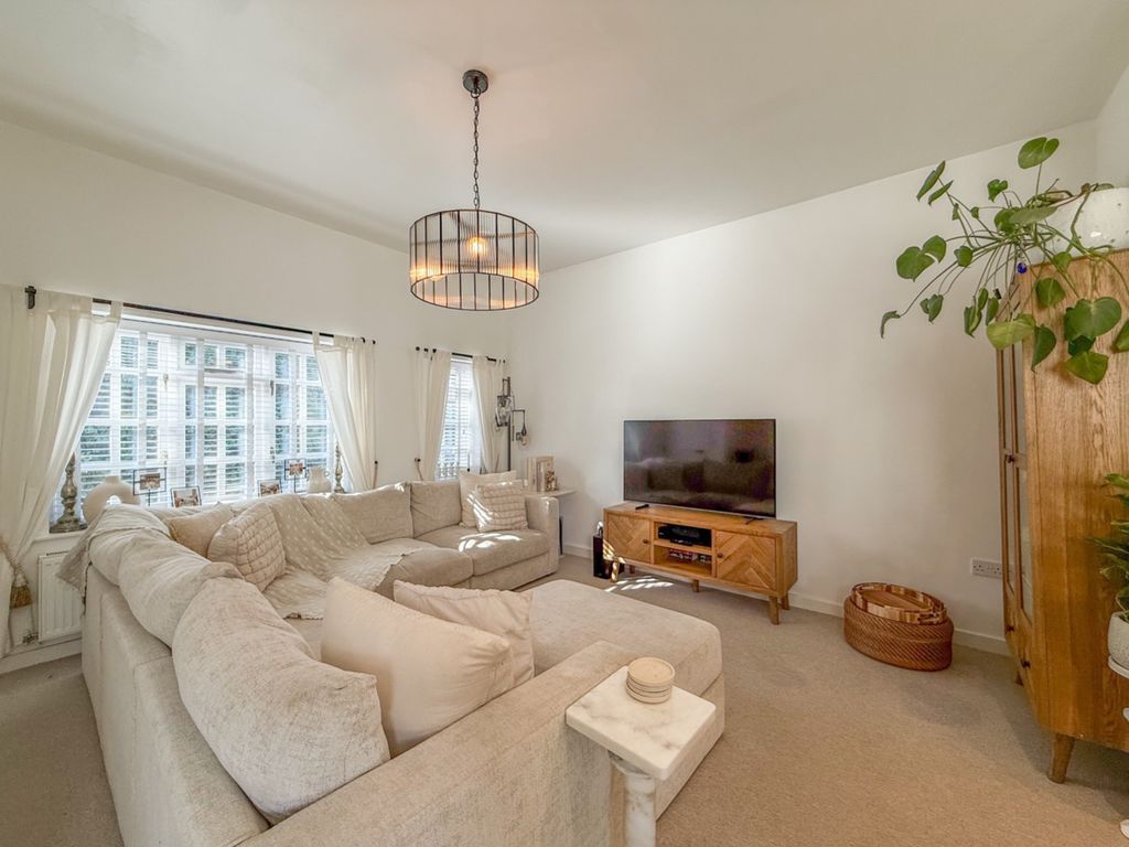 Property photo 3 of 11 4507706