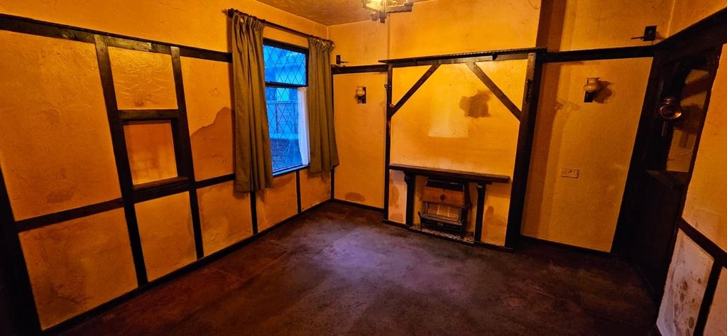 Property photo 2 of 8 Picture No. 14