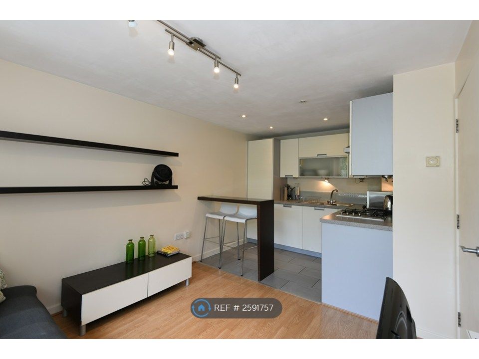 Property photo 2 of 14 Kitchen
