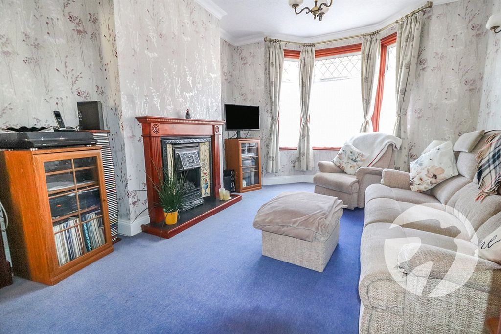 Property photo 3 of 16 Picture No. 06