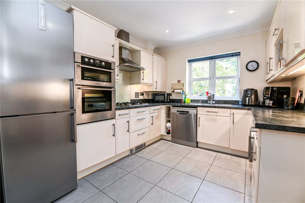 Property photo 2 of 19 Picture No. 02