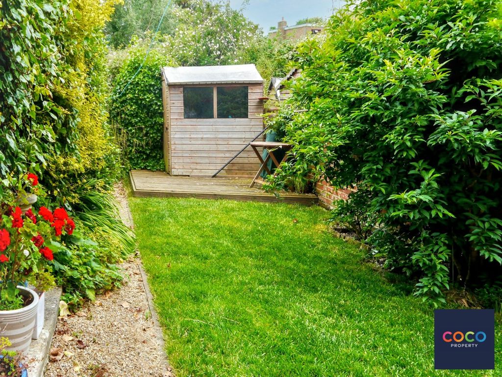 Property photo 2 of 7 5186681